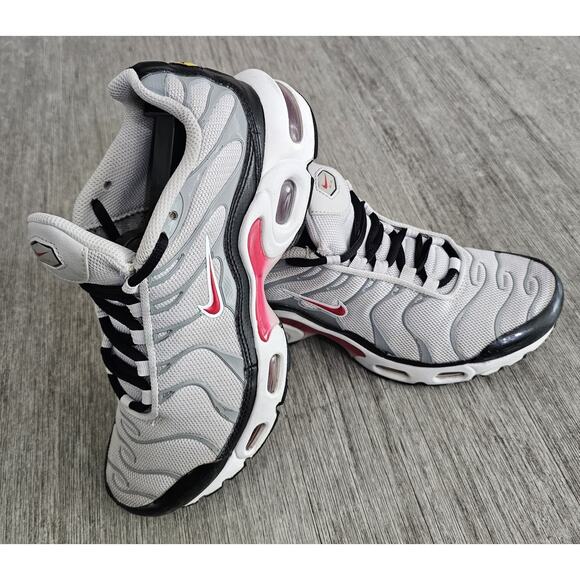 Nike Air Max Plus Tuned TN Photon Dust Varsity Red Grey DM0032-002 Size 5.5 main image 8